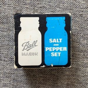 Ball mini salt & pepper shakers